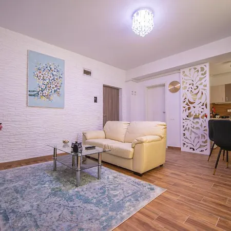 Two Steps Apartment Apartament Năvodari